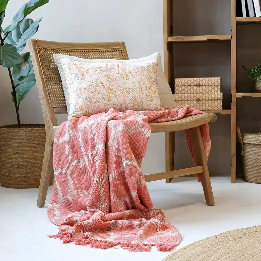 CHIC ANTIQUE Aix Plaid Wohndecke Himbeere