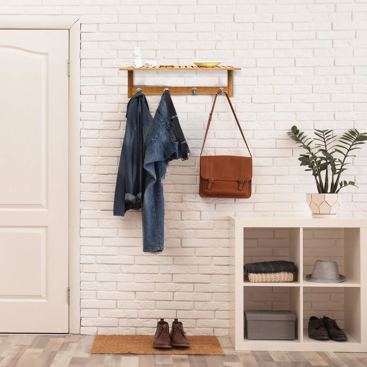 Relaxdays Wandgarderobe mit Hakenleiste und Wandregal